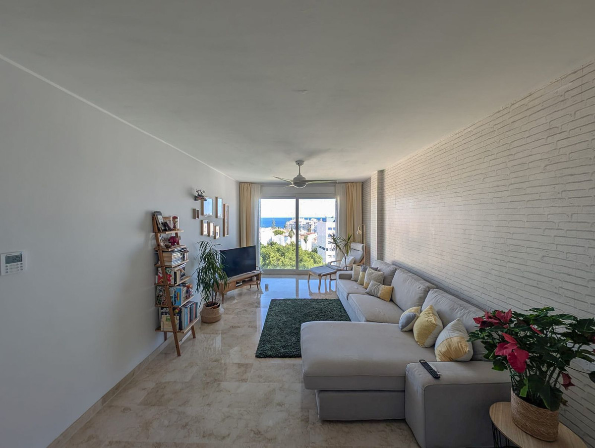 3 Bed Apartment for sale in Estepona Costa Del Sol, Málaga, Spain