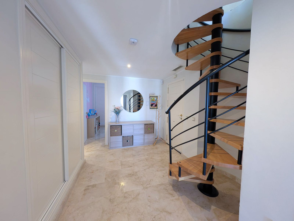 3 Bed Apartment for sale in Estepona Costa Del Sol, Málaga, Spain