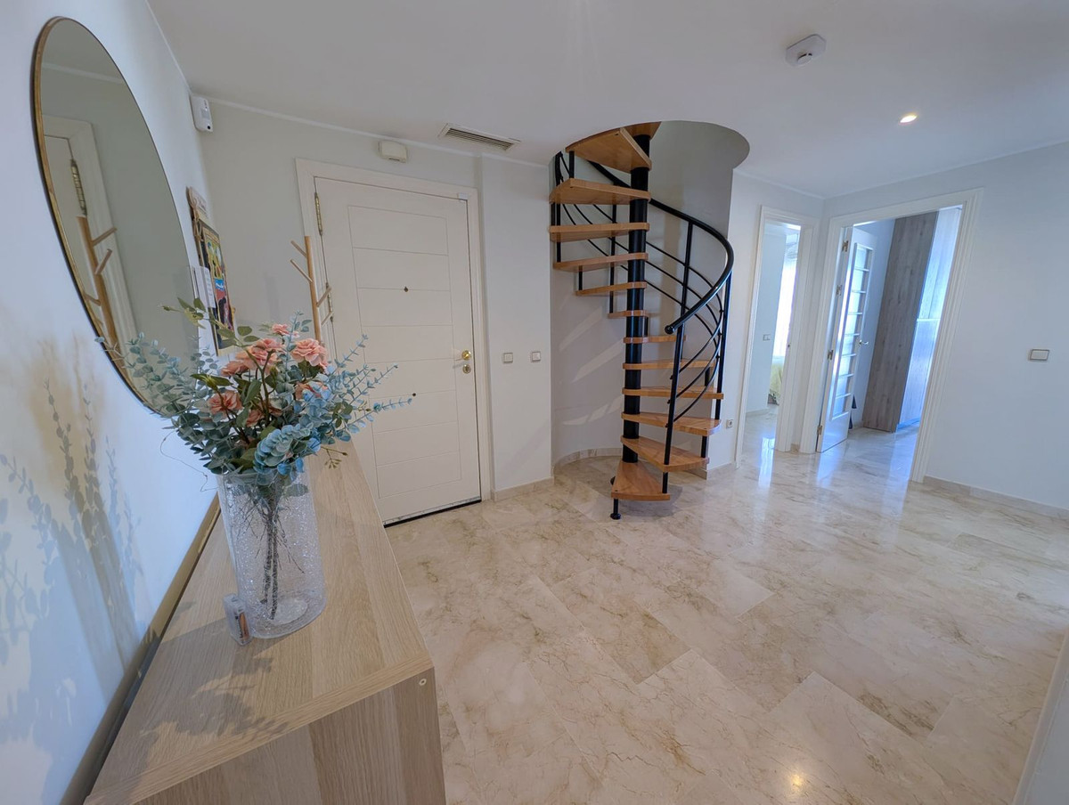 3 Bed Apartment for sale in Estepona Costa Del Sol, Málaga, Spain