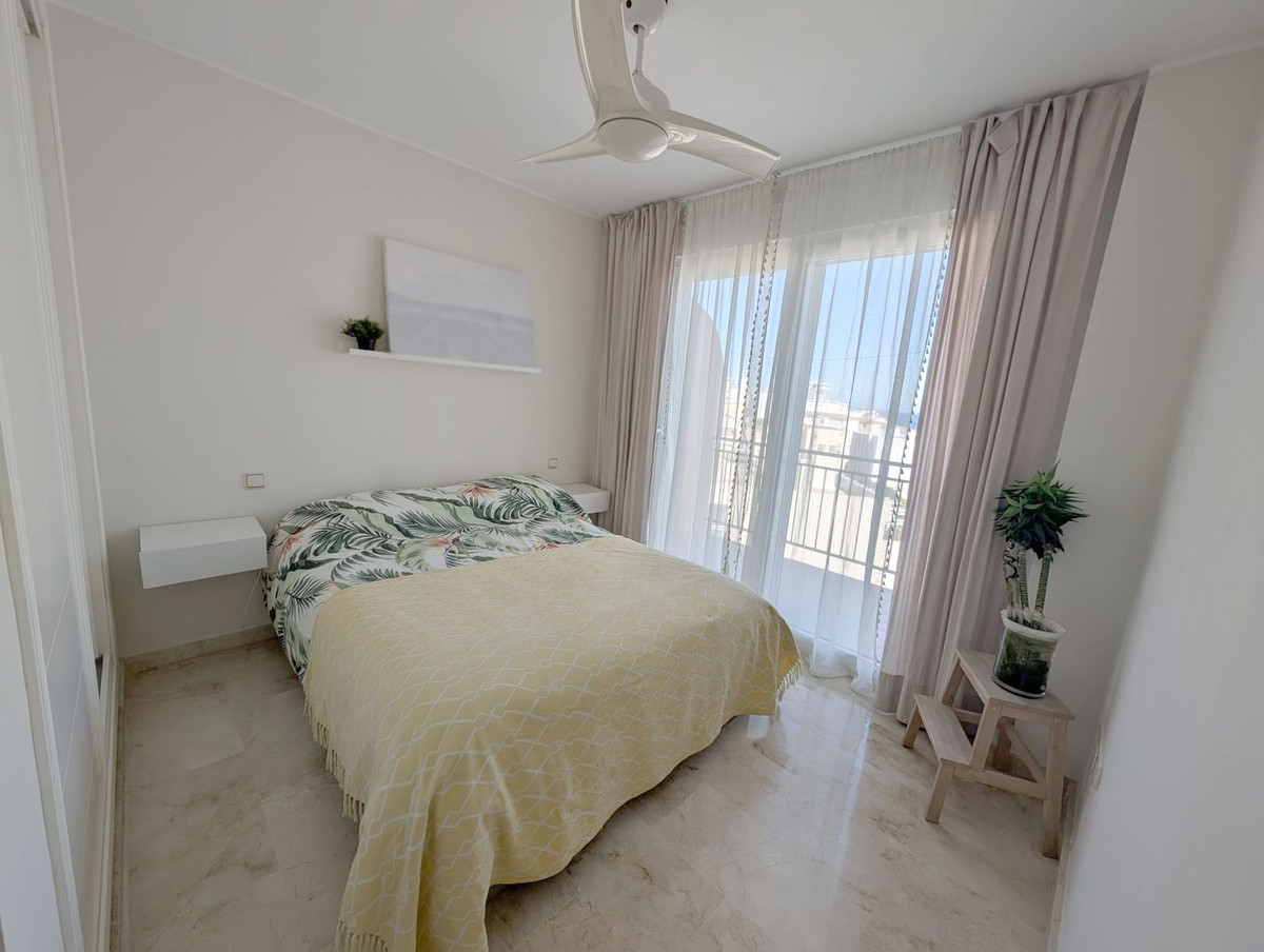 3 Bed Apartment for sale in Estepona Costa Del Sol, Málaga, Spain
