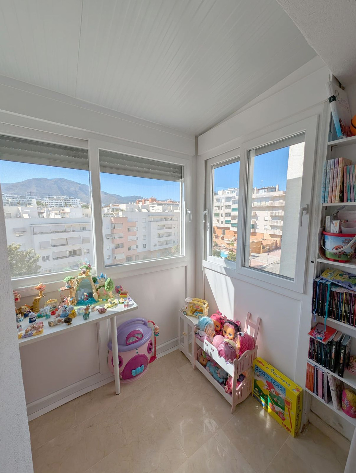 3 Bed Apartment for sale in Estepona Costa Del Sol, Málaga, Spain