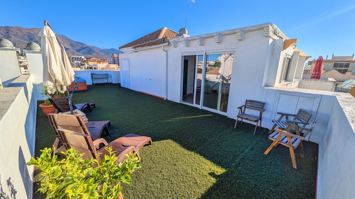 3 Bed Apartment for sale in Estepona Costa Del Sol, Málaga, Spain
