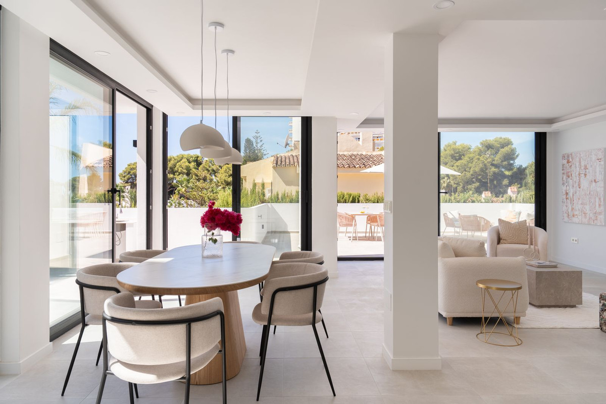 3 Bed Townhouse for sale in Nueva Andalucía Costa Del Sol, Málaga, Spain