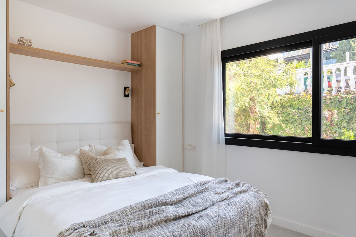 3 Bed Townhouse for sale in Nueva Andalucía Costa Del Sol, Málaga, Spain