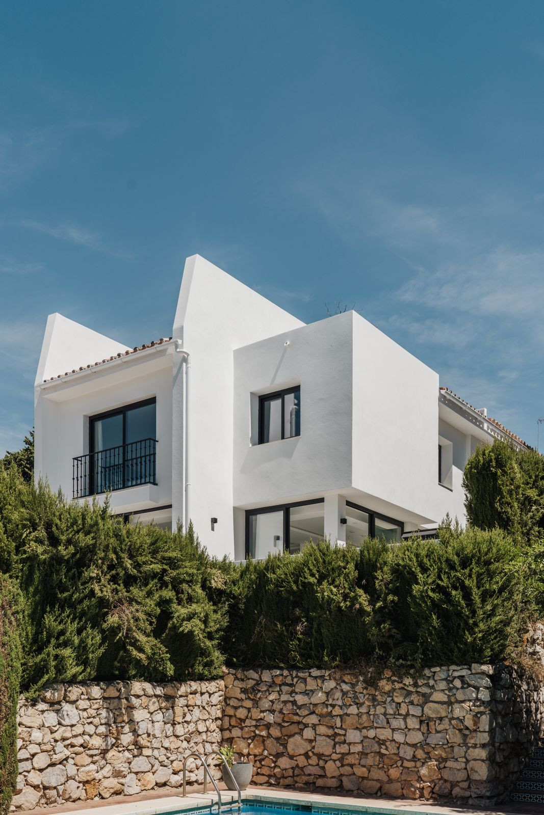 3 Bed Townhouse for sale in Nueva Andalucía Costa Del Sol, Málaga, Spain
