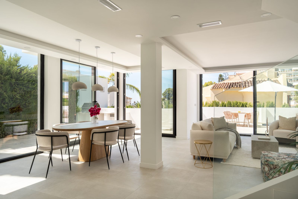 3 Bed Townhouse for sale in Nueva Andalucía Costa Del Sol, Málaga, Spain