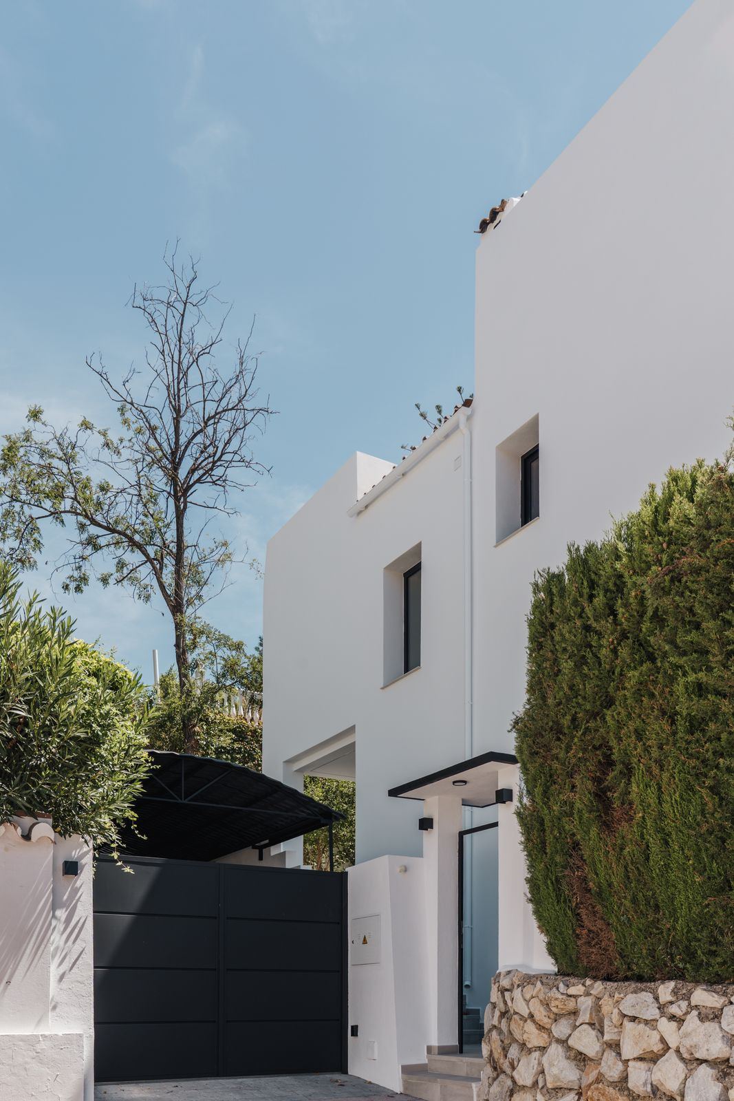 3 Bed Townhouse for sale in Nueva Andalucía Costa Del Sol, Málaga, Spain