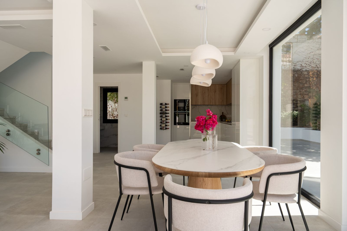 3 Bed Townhouse for sale in Nueva Andalucía Costa Del Sol, Málaga, Spain