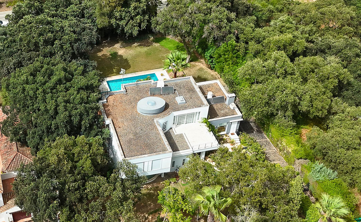 Se vende Villa - Chalet de 5 dormitorios en Costa Del Sol, Cadiz, España