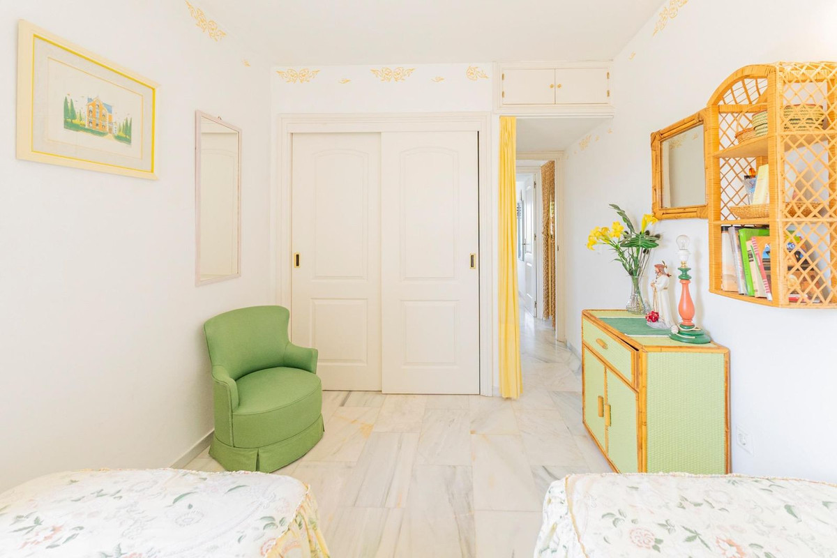2 Bed Apartment for sale in Marbella Costa Del Sol, Málaga, Spain