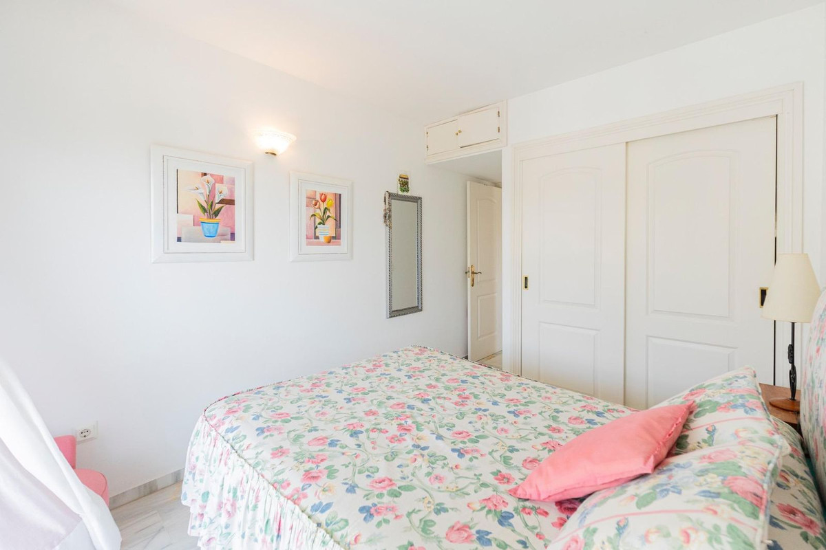 2 Bed Apartment for sale in Marbella Costa Del Sol, Málaga, Spain