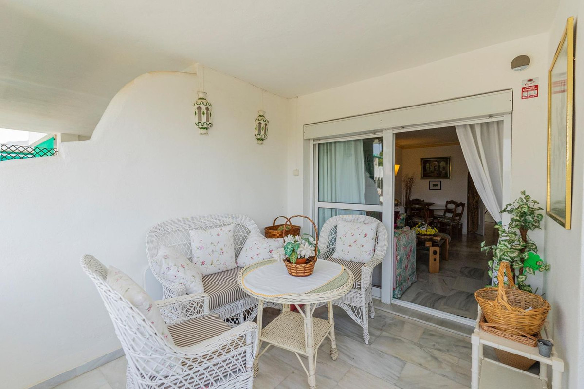 2 Bed Apartment for sale in Marbella Costa Del Sol, Málaga, Spain