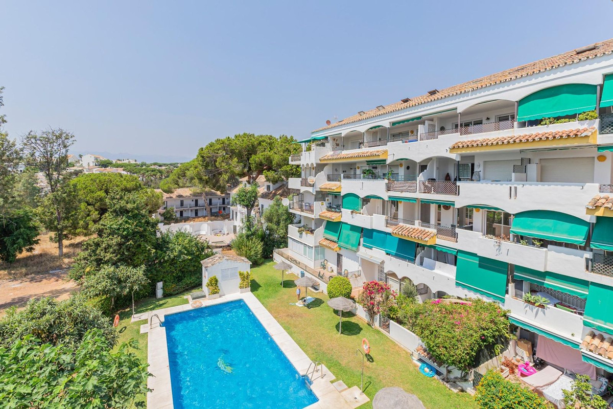 2 Bed Apartment for sale in Marbella Costa Del Sol, Málaga, Spain