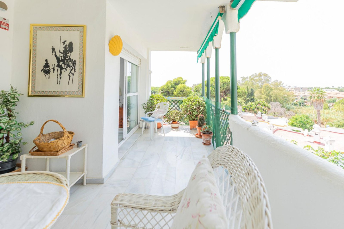 2 Bed Apartment for sale in Marbella Costa Del Sol, Málaga, Spain