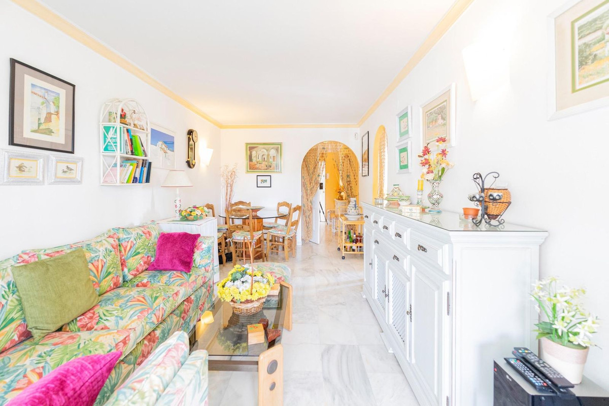 2 Bed Apartment for sale in Marbella Costa Del Sol, Málaga, Spain