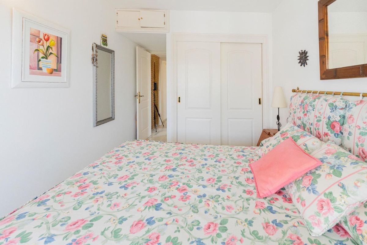 2 Bed Apartment for sale in Marbella Costa Del Sol, Málaga, Spain