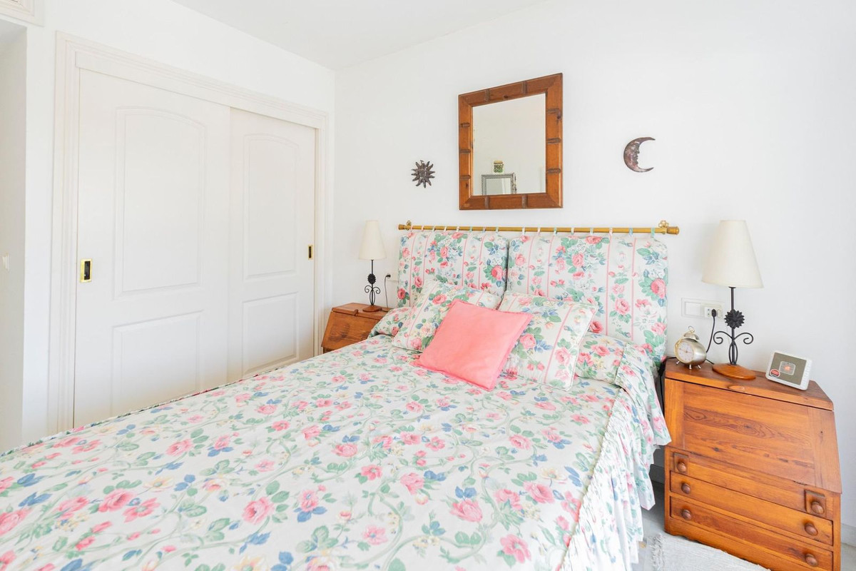 2 Bed Apartment for sale in Marbella Costa Del Sol, Málaga, Spain