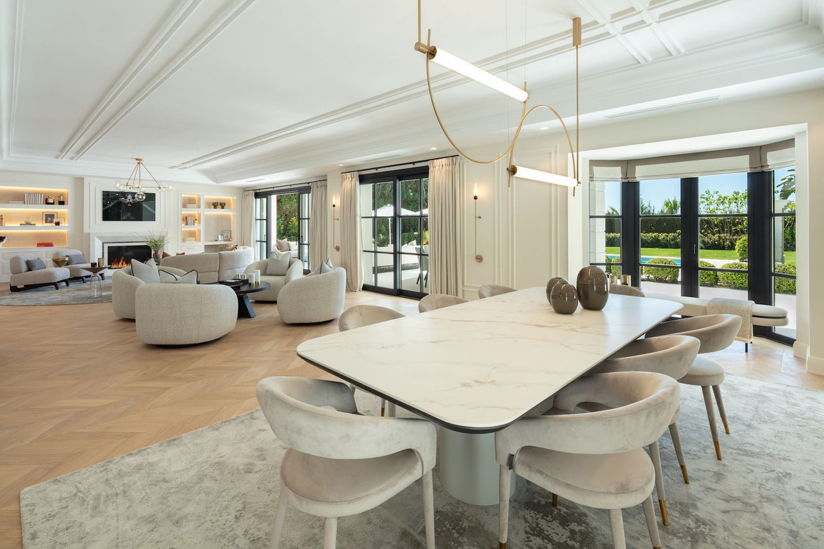 Se vende Villa - Chalet de 6 dormitorios en Costa Del Sol, Málaga, España