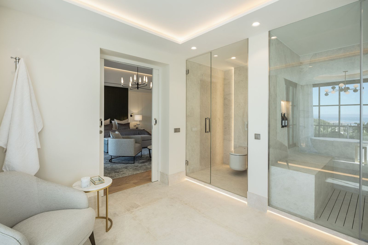 Se vende Villa - Chalet de 6 dormitorios en Costa Del Sol, Málaga, España