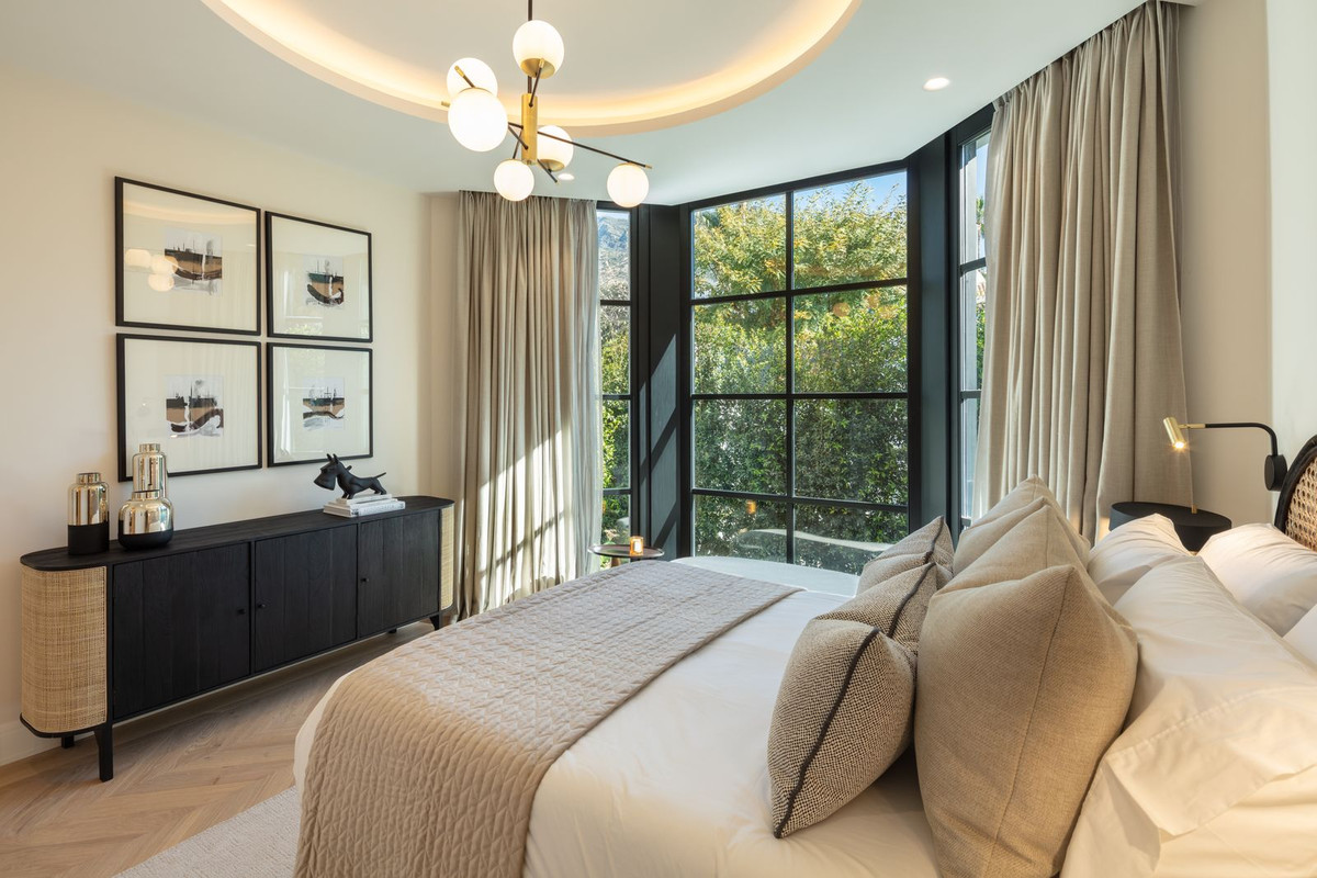 Se vende Villa - Chalet de 6 dormitorios en Costa Del Sol, Málaga, España