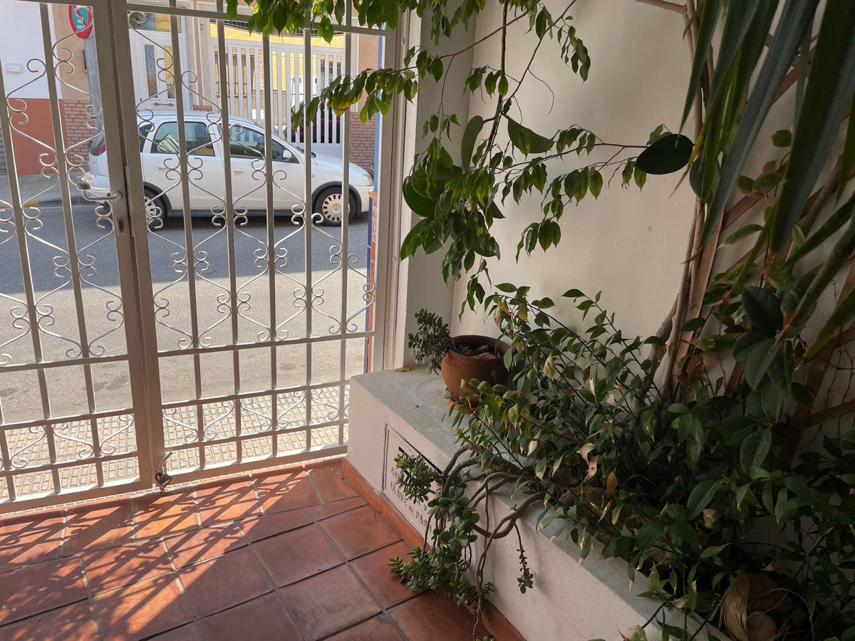 3 Bed Commercial unit for sale in Rojales Costa Blanca, Alicante, Spain