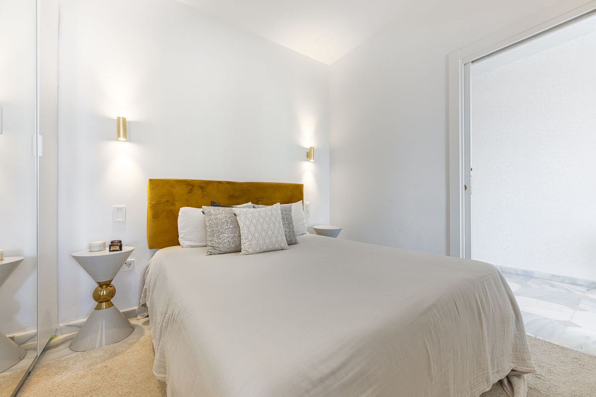2 Bed Apartment for sale in Puerto Banús Costa Del Sol, Málaga, Spain