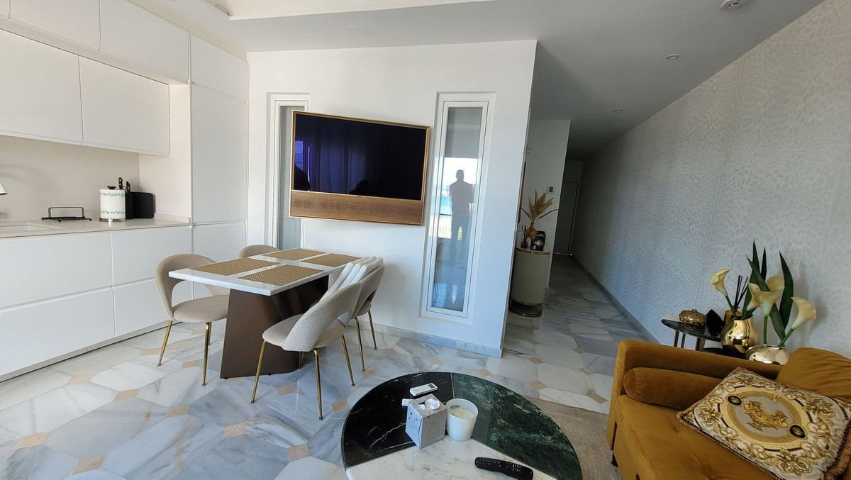 2 Bed Apartment for sale in Puerto Banús Costa Del Sol, Málaga, Spain