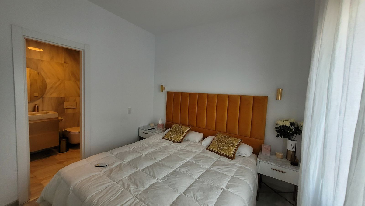 2 Bed Apartment for sale in Puerto Banús Costa Del Sol, Málaga, Spain