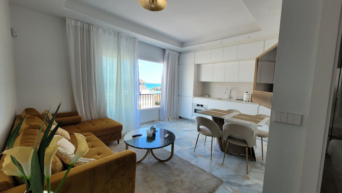 2 Bed Apartment for sale in Puerto Banús Costa Del Sol, Málaga, Spain