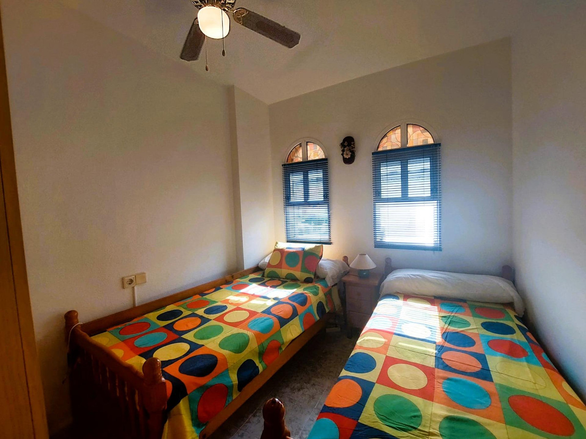 Se vende Bungalow de 2 dormitorios en Costa Blanca, Alicante, España
