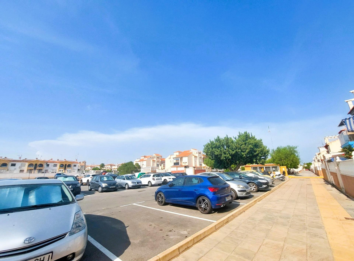 Se vende Bungalow de 2 dormitorios en Costa Blanca, Alicante, España