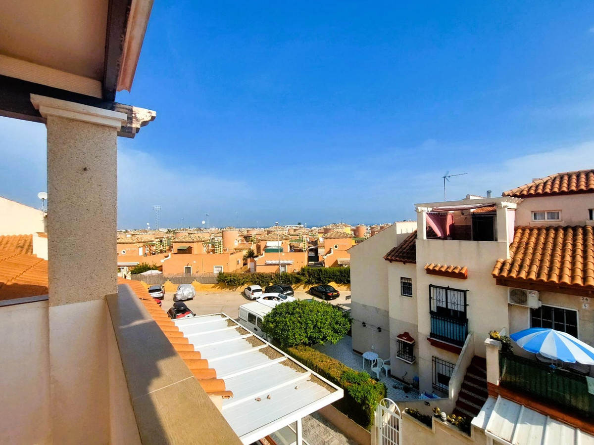Se vende Bungalow de 2 dormitorios en Costa Blanca, Alicante, España