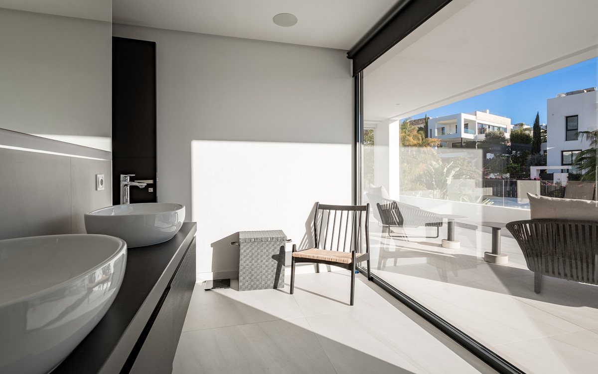 Se vende Villa - Chalet de 7 dormitorios en Costa Del Sol, Málaga, España