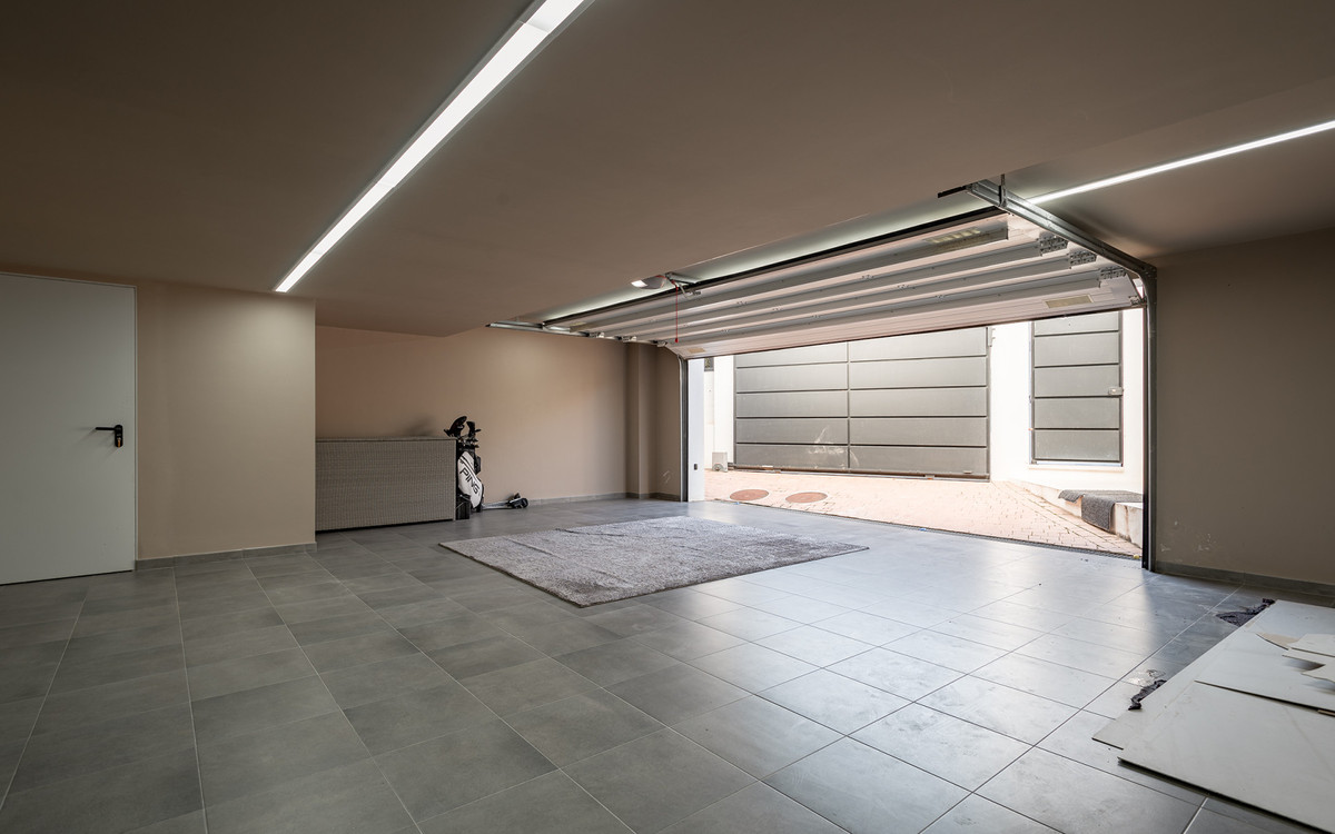 Se vende Villa - Chalet de 7 dormitorios en Costa Del Sol, Málaga, España