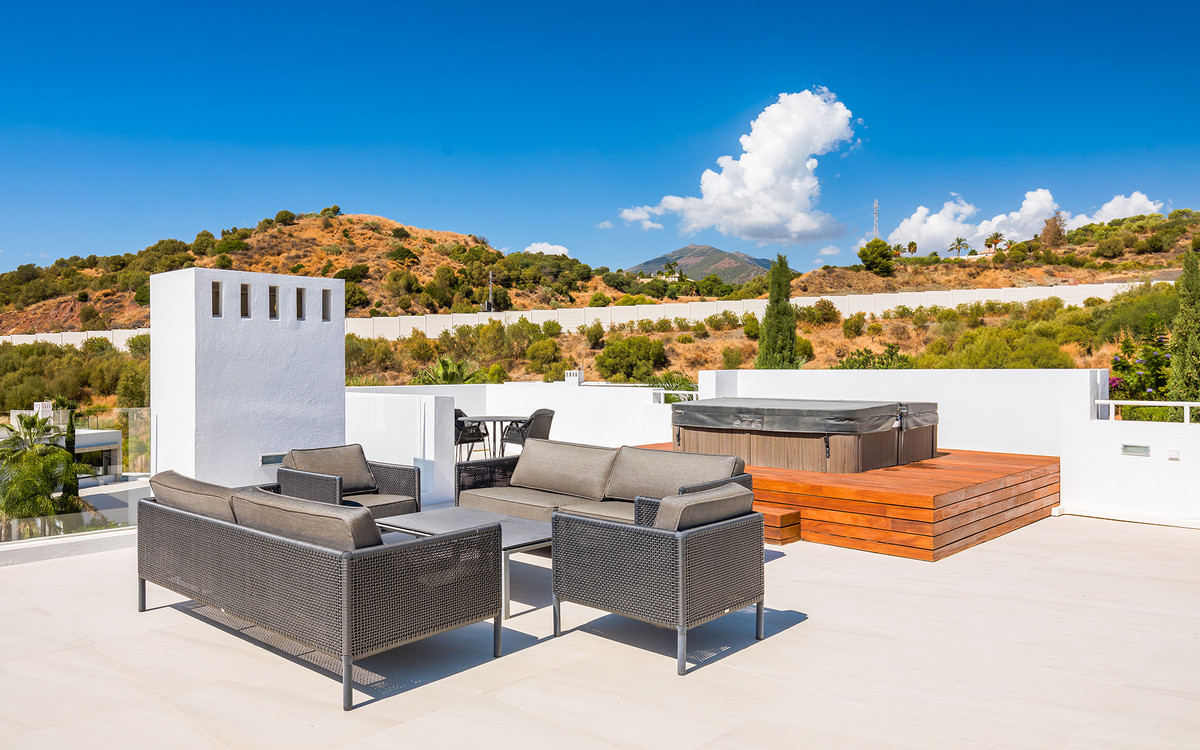 Se vende Villa - Chalet de 7 dormitorios en Costa Del Sol, Málaga, España