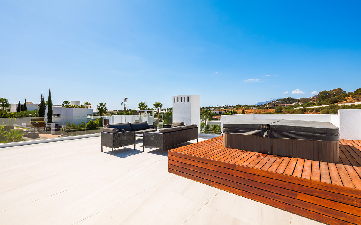 Se vende Villa - Chalet de 7 dormitorios en Costa Del Sol, Málaga, España