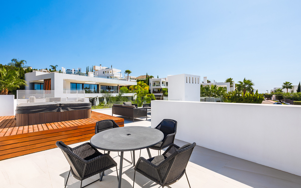 Se vende Villa - Chalet de 7 dormitorios en Costa Del Sol, Málaga, España
