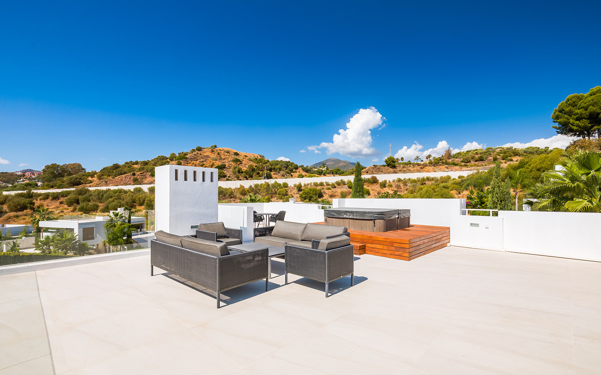 Se vende Villa - Chalet de 7 dormitorios en Costa Del Sol, Málaga, España