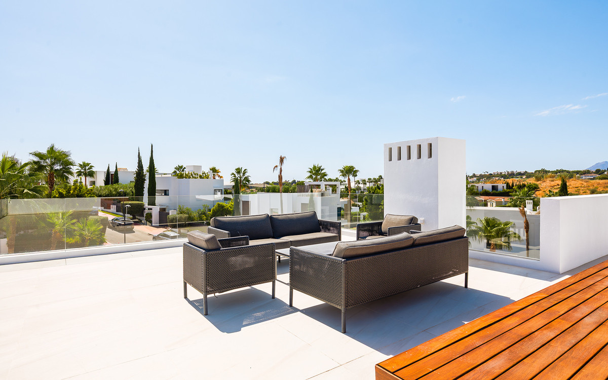 Se vende Villa - Chalet de 7 dormitorios en Costa Del Sol, Málaga, España