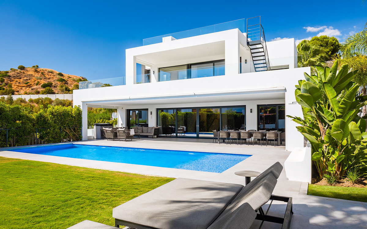 Se vende Villa - Chalet de 7 dormitorios en Costa Del Sol, Málaga, España
