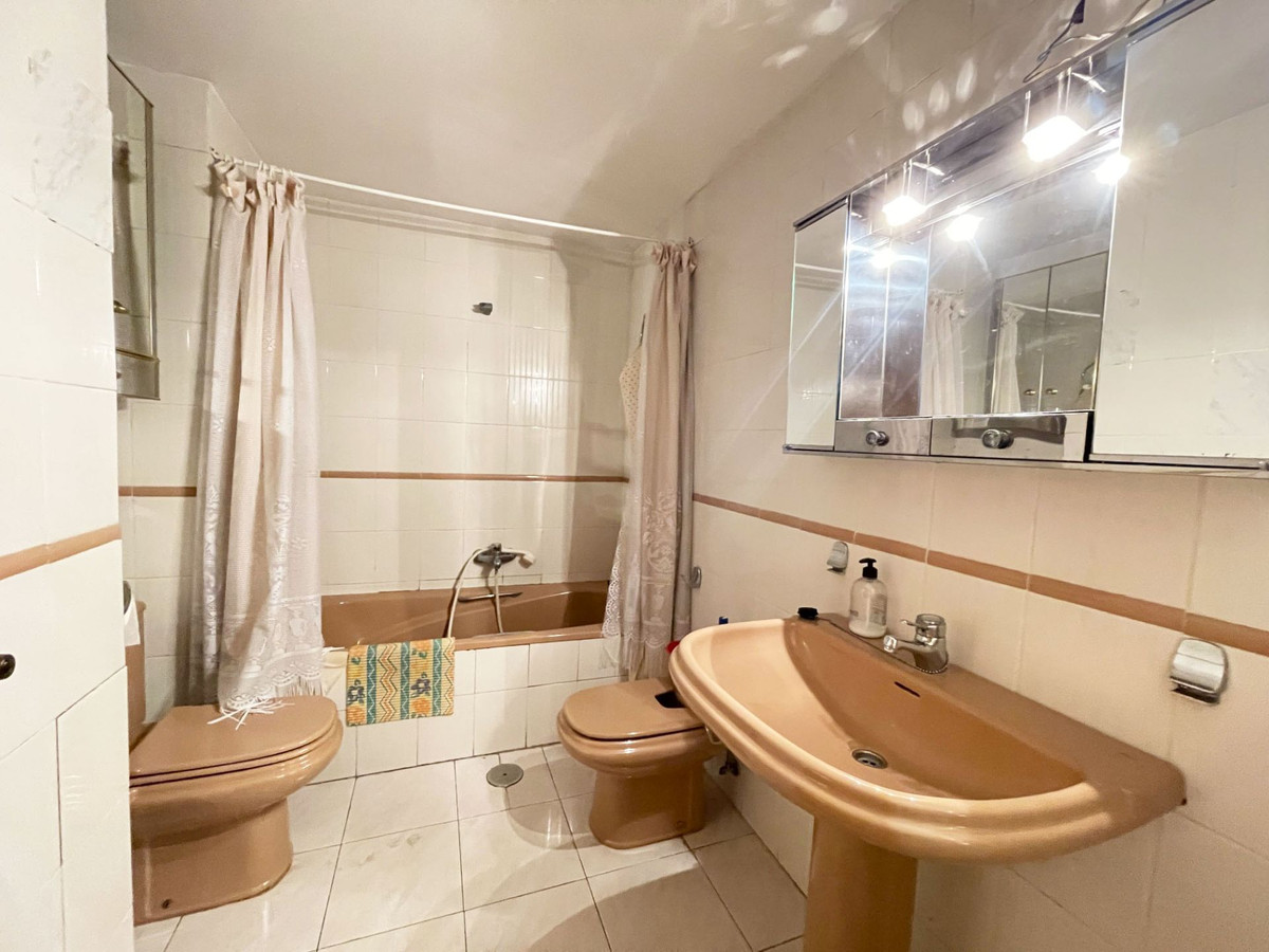 Se vende Apartamento Planta Media de 4 dormitorios en Costa Blanca, Alicante, España