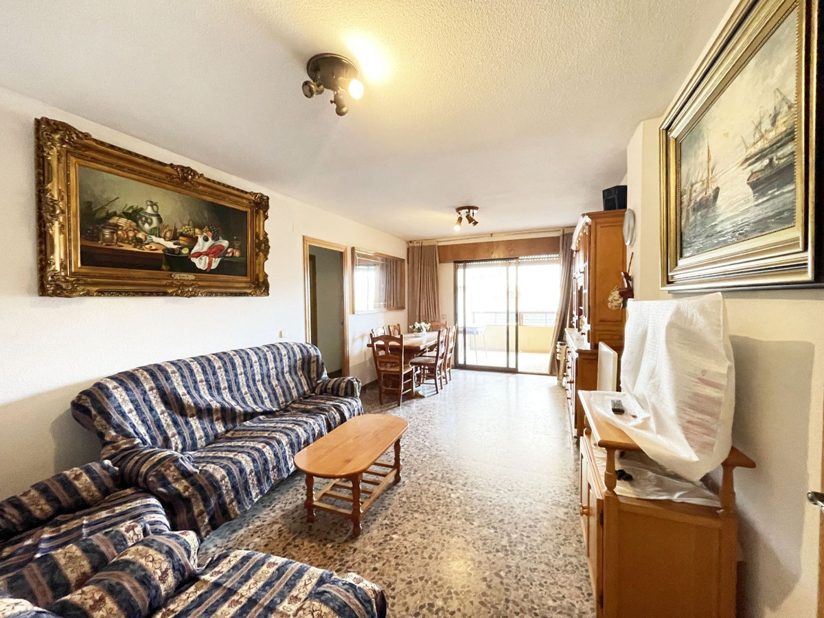 Se vende Apartamento Planta Media de 4 dormitorios en Costa Blanca, Alicante, España