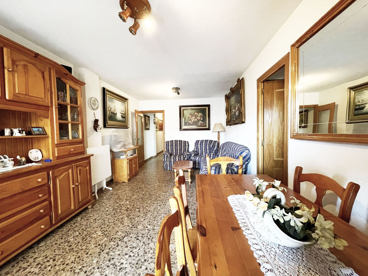 Se vende Apartamento Planta Media de 4 dormitorios en Costa Blanca, Alicante, España