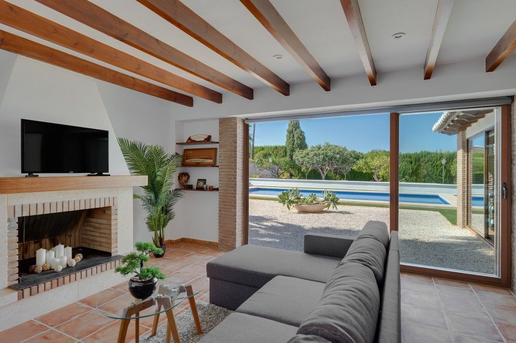 6 Bed Townhouse for sale in Calpe Costa Blanca, Alicante, Spain