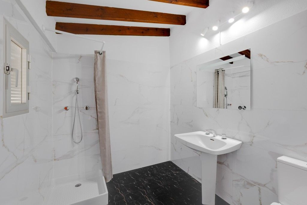 6 Bed Townhouse for sale in Calpe Costa Blanca, Alicante, Spain