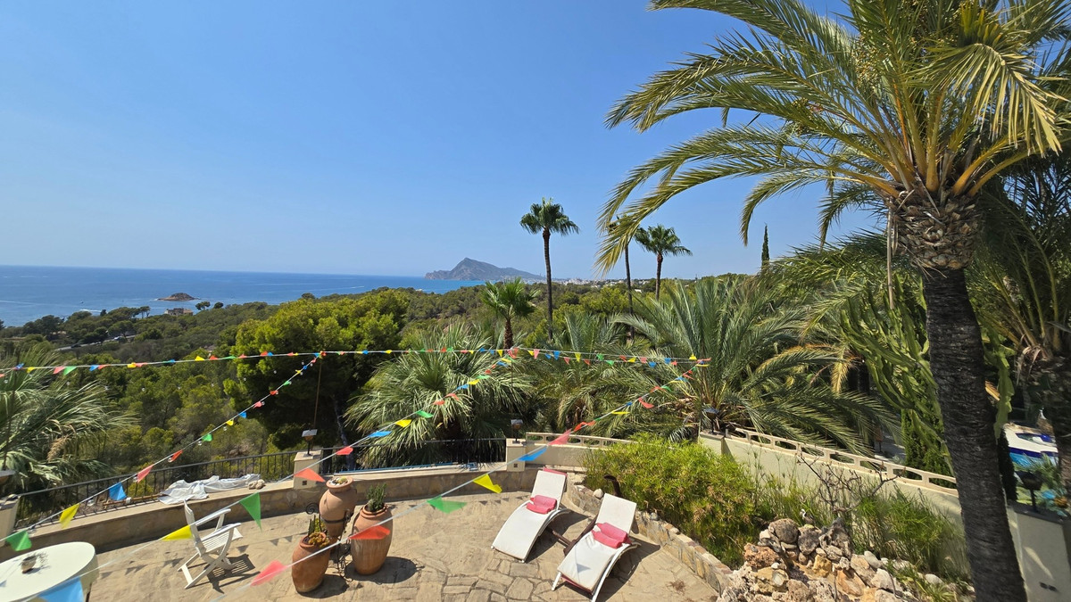 3 Bed Townhouse for sale in Altea Costa Blanca, Alicante, Spain