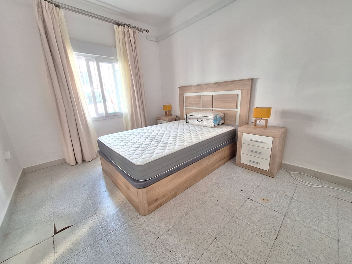 Se vende Pareada de 4 dormitorios en Costa Del Sol, Cadiz, España