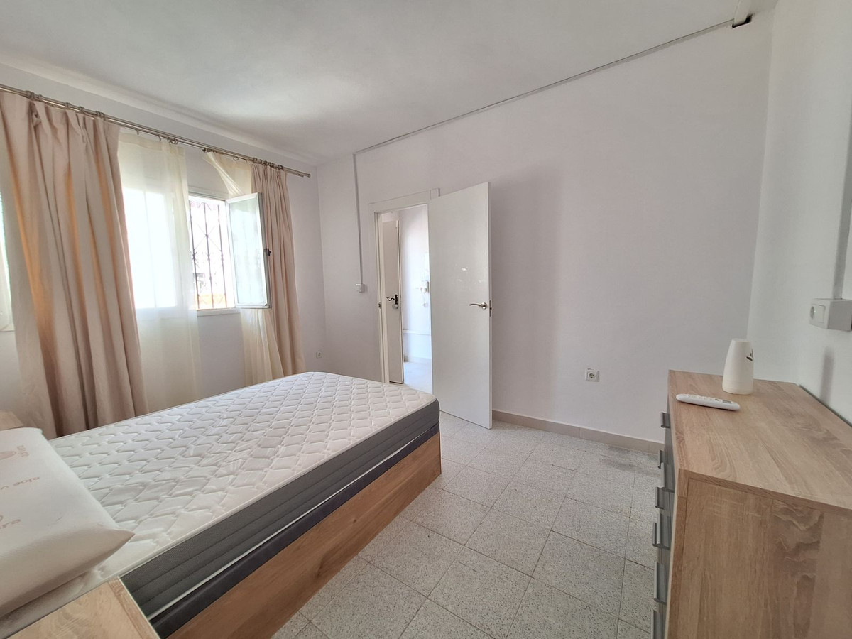 Se vende Pareada de 4 dormitorios en Costa Del Sol, Cadiz, España