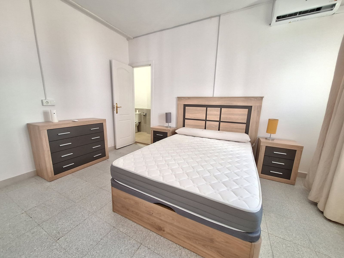 Se vende Pareada de 4 dormitorios en Costa Del Sol, Cadiz, España