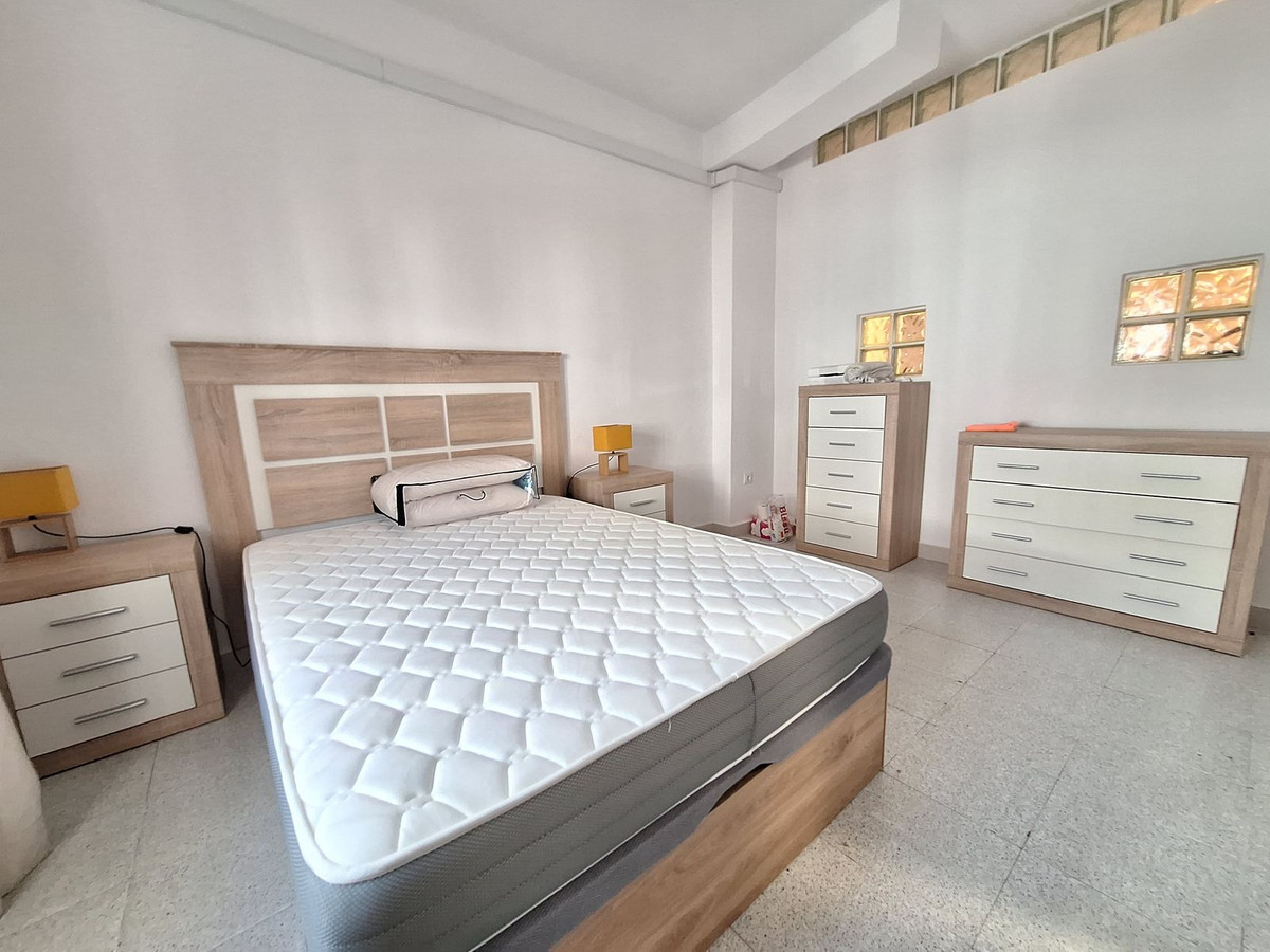 Se vende Pareada de 4 dormitorios en Costa Del Sol, Cadiz, España